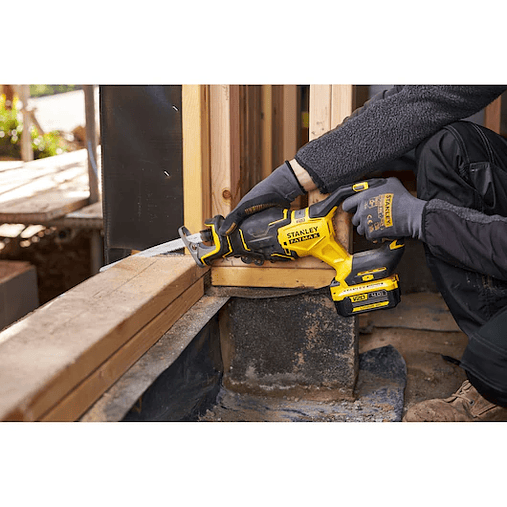 Serra Sabre BRUSHLESS V20 Li-Ion 18V com bateria, carregador e mala ProStack STANLEY  11