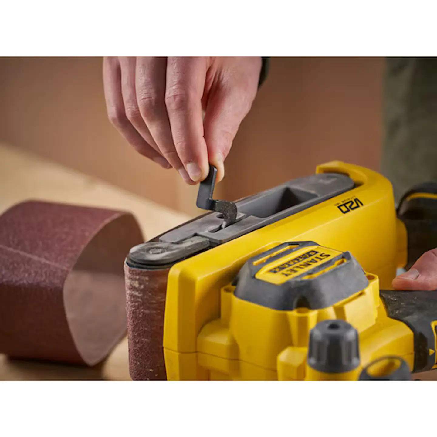 Lixadora de Rolos BRUSHLESS V20 Li-Ion 18V STANLEY  3