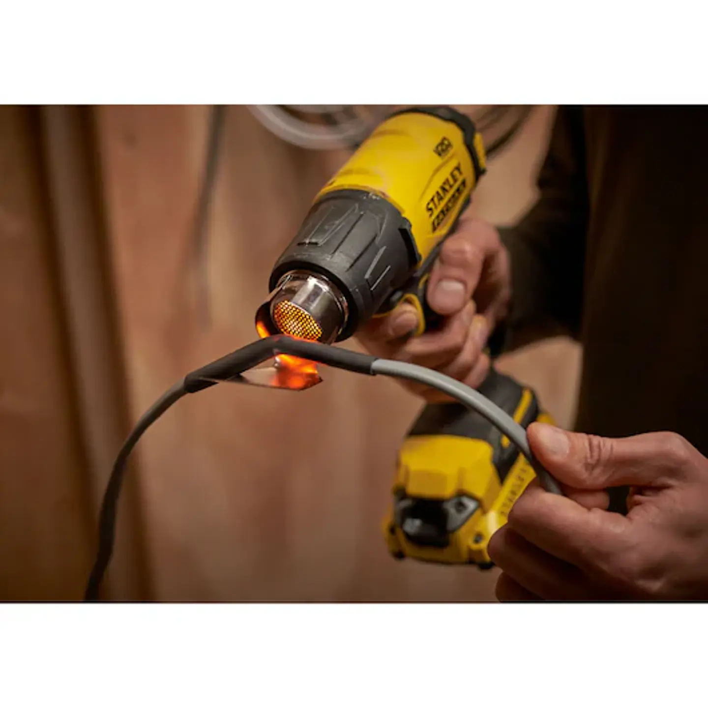 PISTOLA DE AR V20 SEM FIO LITHIUM-ION 18V SEM CARREGADOR/BATERIA STANLEY 5