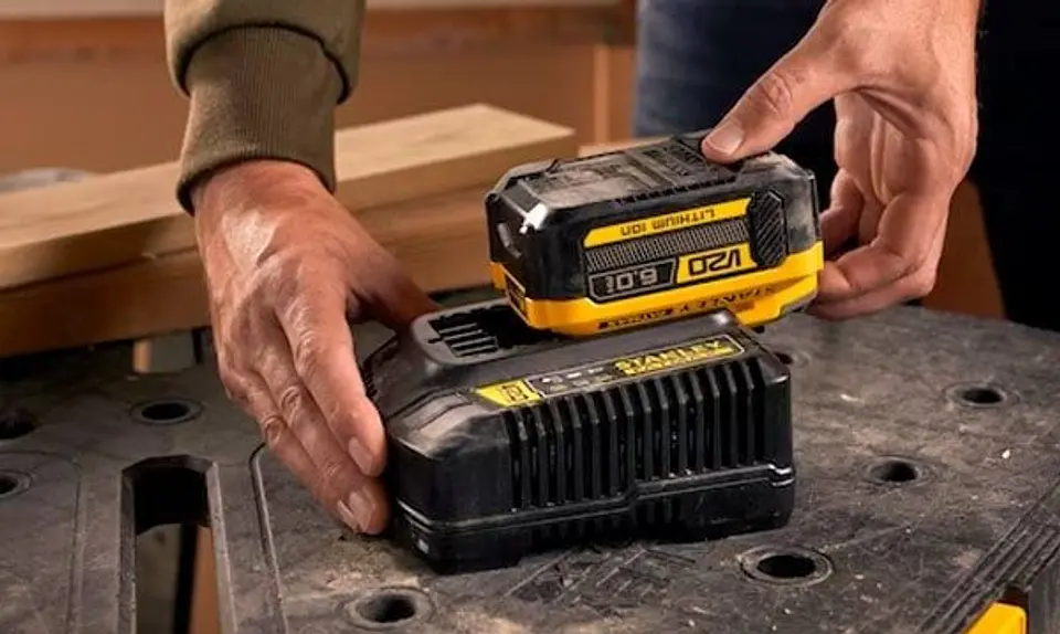 Bateria de lítio 18V FATMAX® V20 6,0Ah STANLEY  3