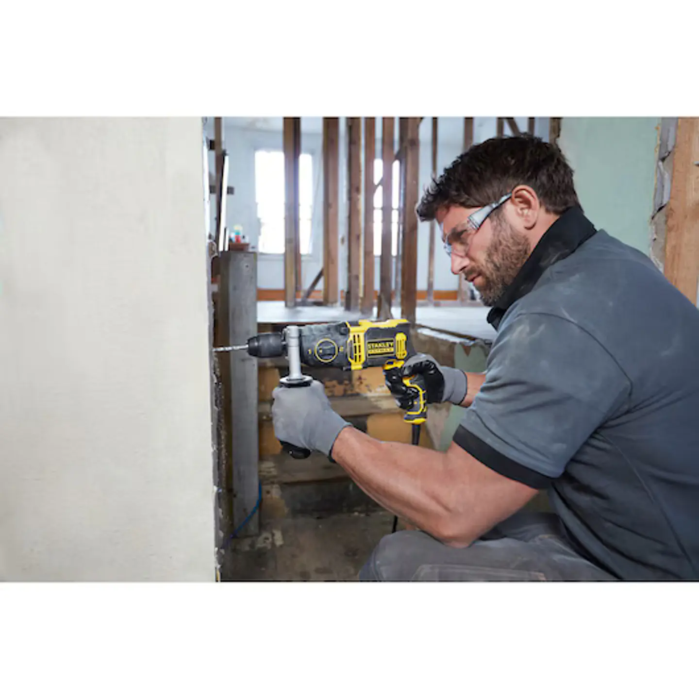 Berbequim com Percussão 850W 2 Velocidades STANLEY  5