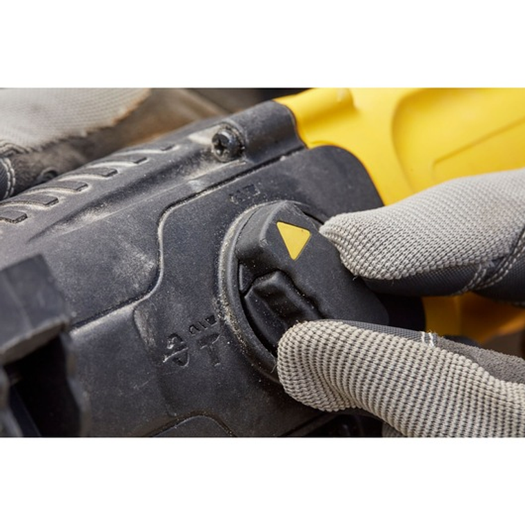 MARTELO SDS-PLUS 800W COM BUCHA DE TROCA RÁPIDA STANLEY  6