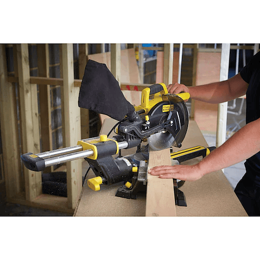 SERRA DE ESQUADRA 1500W Ø216mm STANLEY  3