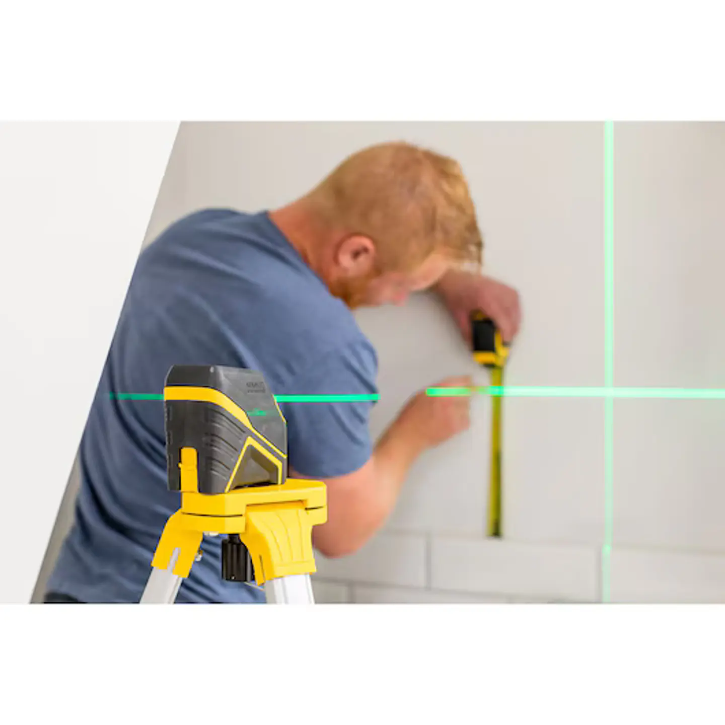 Nível laser de linhas verdes em cruz Pilhas alcalinas FATMAX® STANLEY®  3