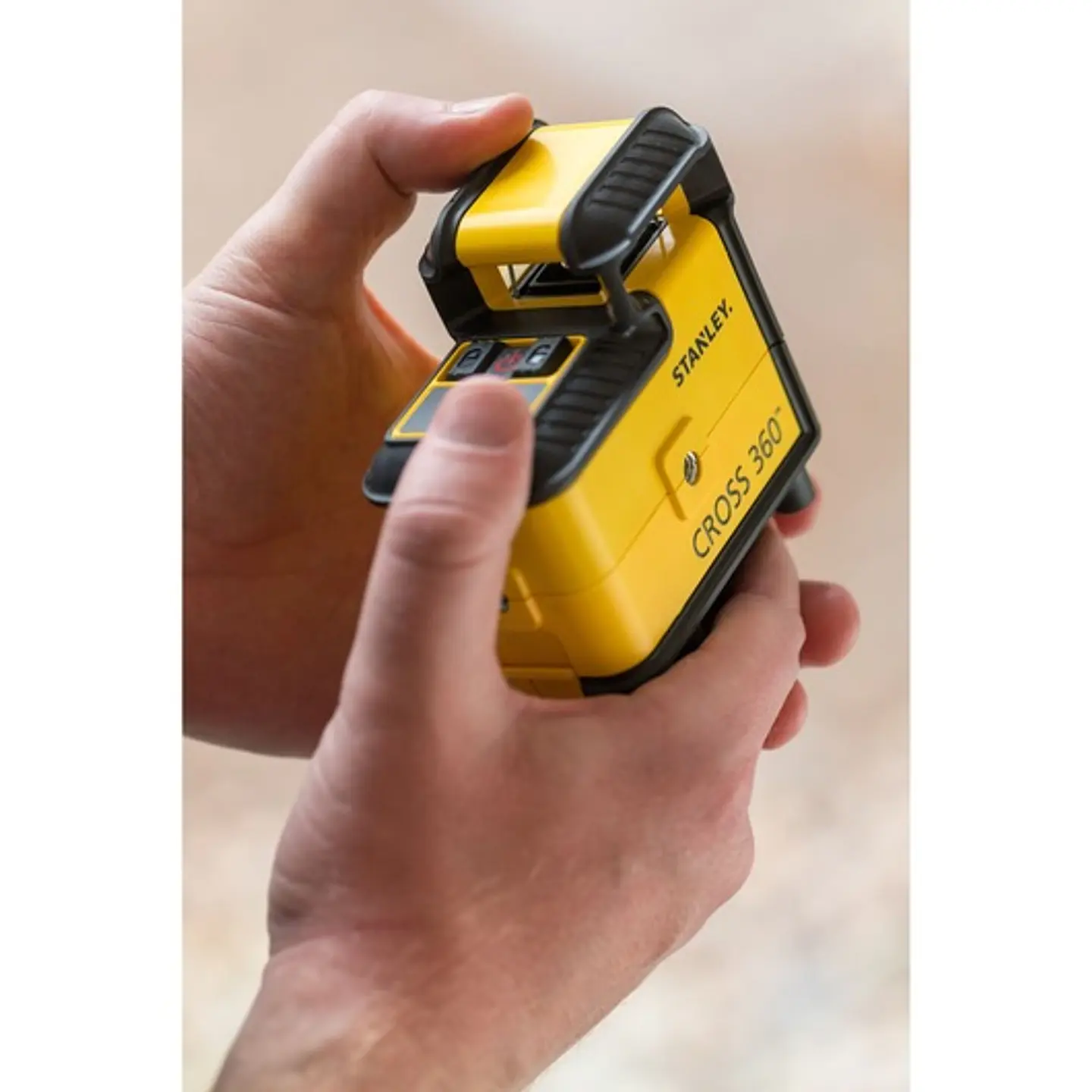 LASER DE LINHAS 360º STANLEY®  8
