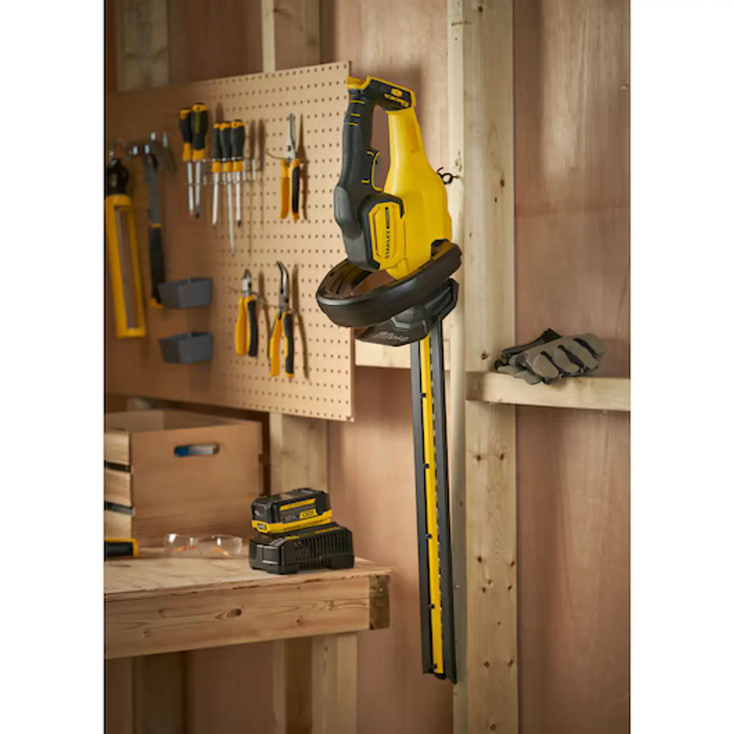 Corta-sebes V20 Li-Ion 18V 55cm sem bateria/carregador STANLEY  3