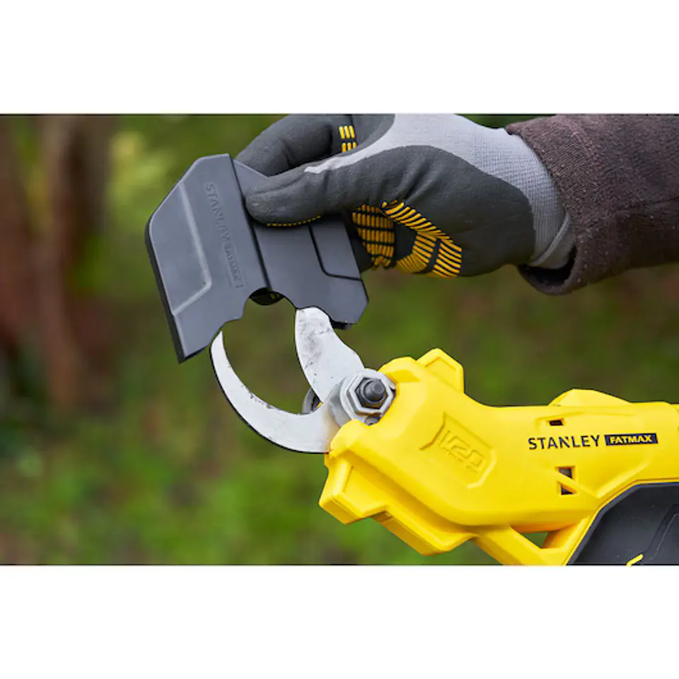 Tesoura Podadora de mão V20 Li-Ion 18V com uma bateria 4Ah STANLEY  2