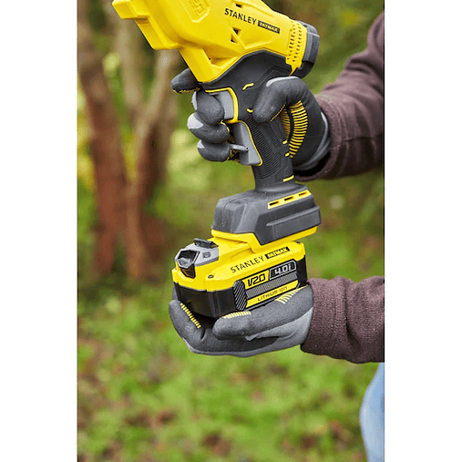 Tesoura Podadora de mão V20 Li-Ion 18V com uma bateria 4Ah STANLEY  4
