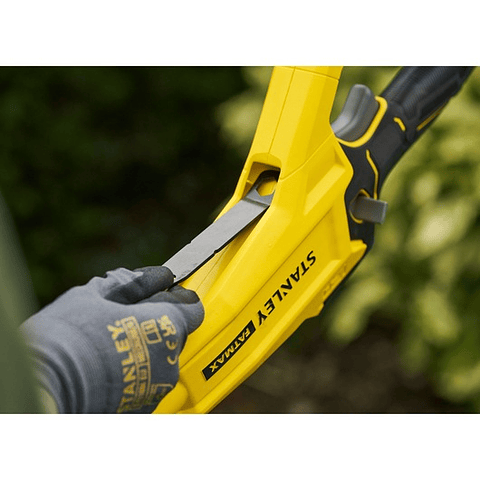 Eletrosserra telescópica sem escovas V20 Li-Ion 18V 20cm com uma bateria 4h STANLEY 