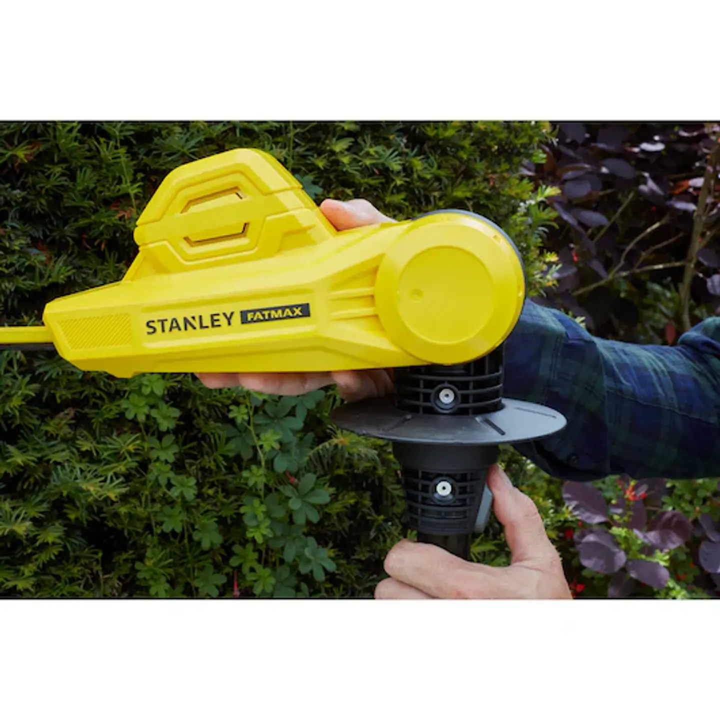 Corta-sebes telescópico V20 Li-Ion 18V com uma bateria 4h 45cm STANLEY  8