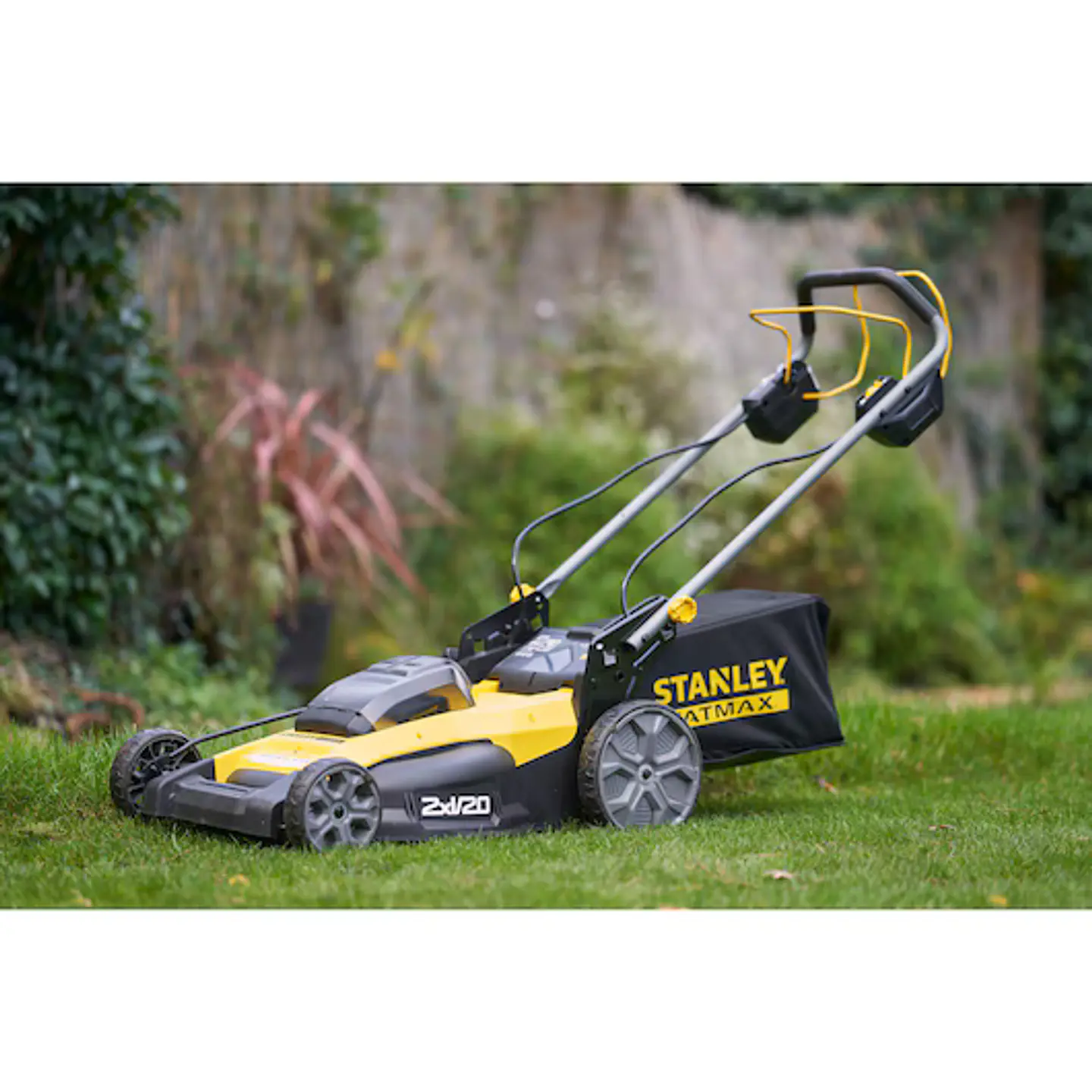 Corta-relvas automotor V20 Li-Ion 18V com 2 baterias 4Ah STANLEY  3