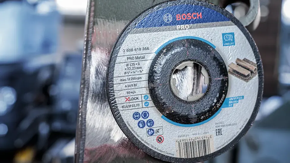 Disco de rebarbar Ø125mm colado PRO Metal BOSCH 10