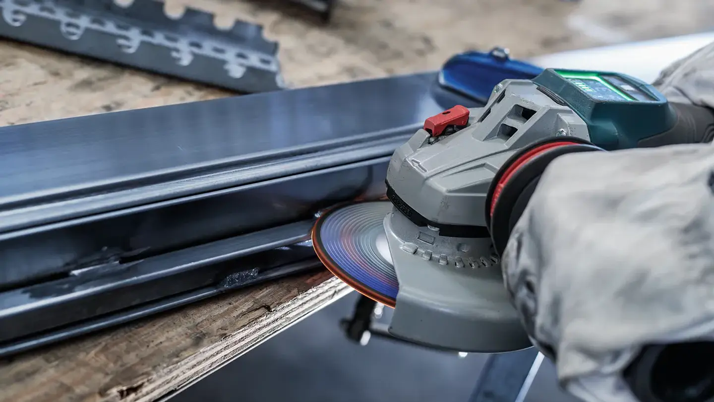 Disco de rebarbar Ø115mm colado PRO Semi-Flexible BOSCH  3