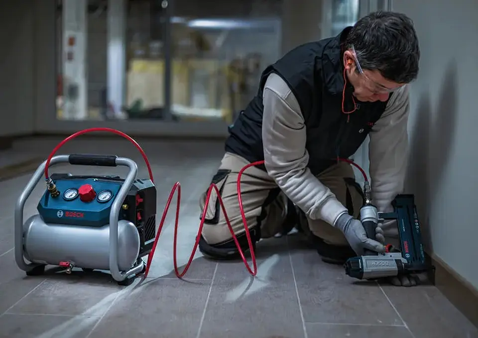 Compressor de ar sem fio GKO 18V-51 BOSCH 5