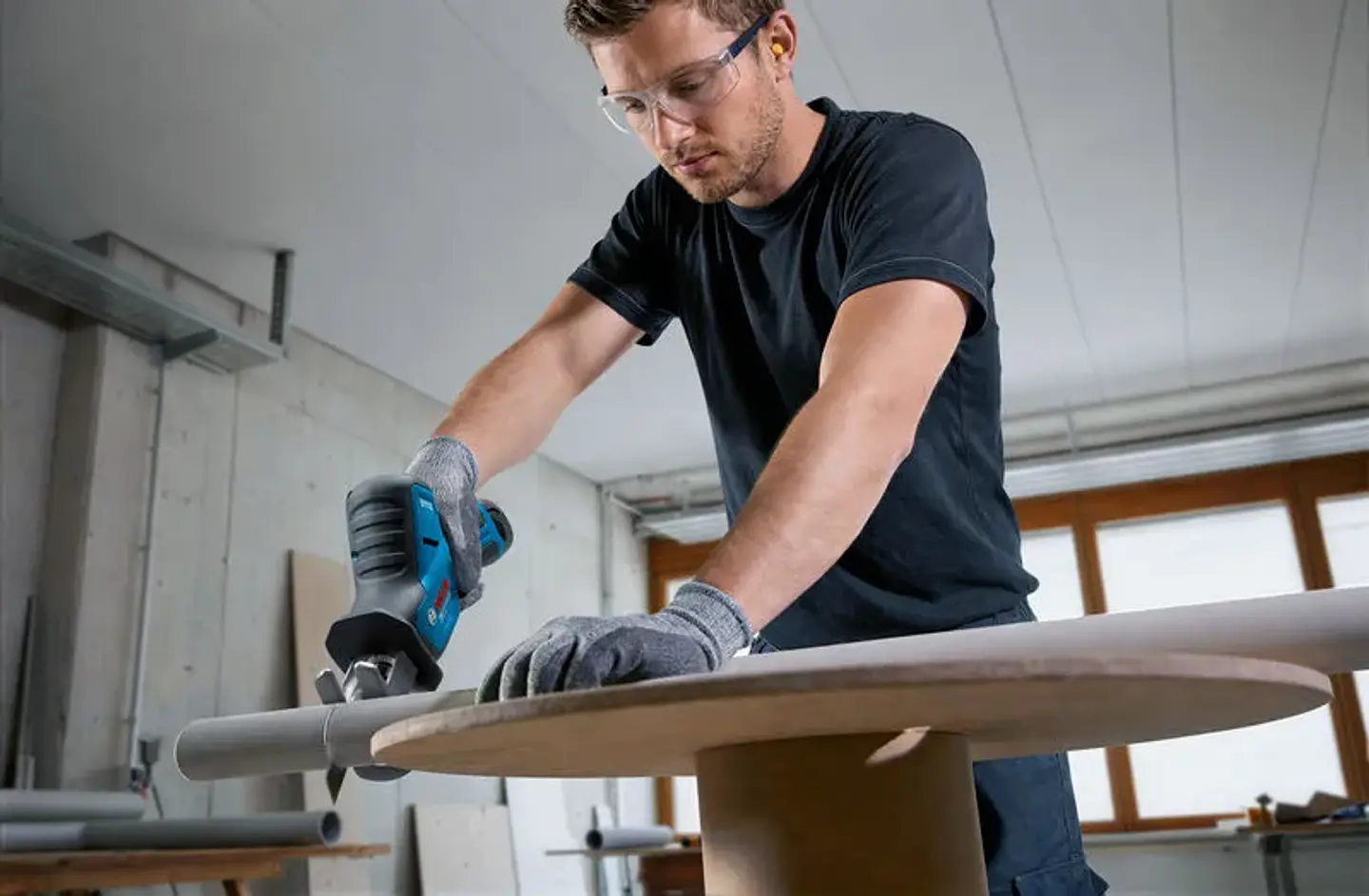 Serra sabre sem fio GSA12V-14-2 em L-BOXX 102 BOSCH 4
