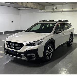 Subaru Outback Touring 4X4 Awd Cvt2.5I — foto 32 de 40