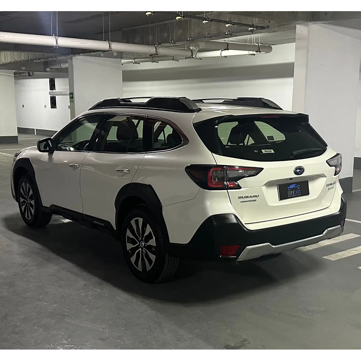 Subaru Outback Touring 4X4 Awd Cvt2.5I — foto 8 de 40