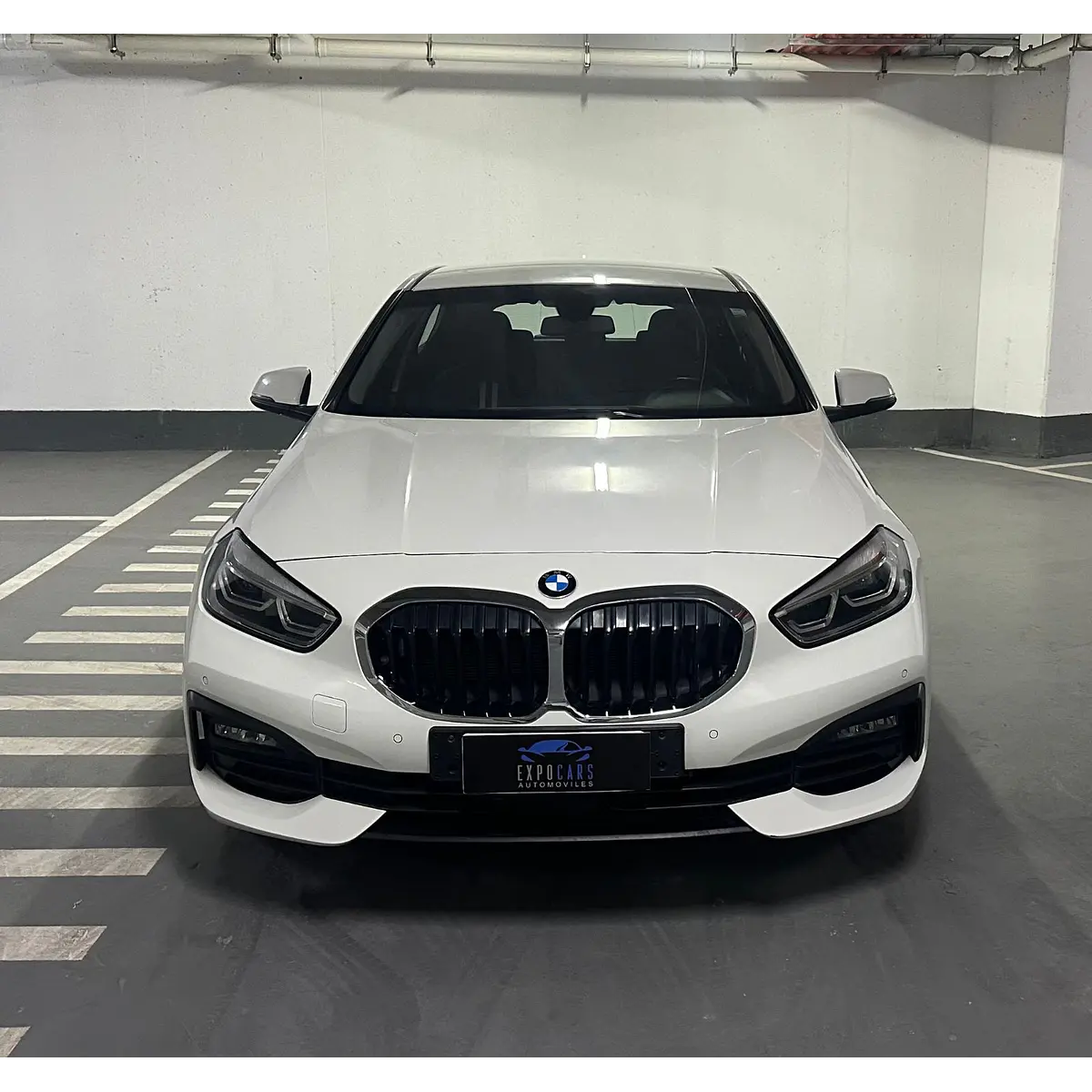 BMW 118I Hatchback — foto 4 de 40