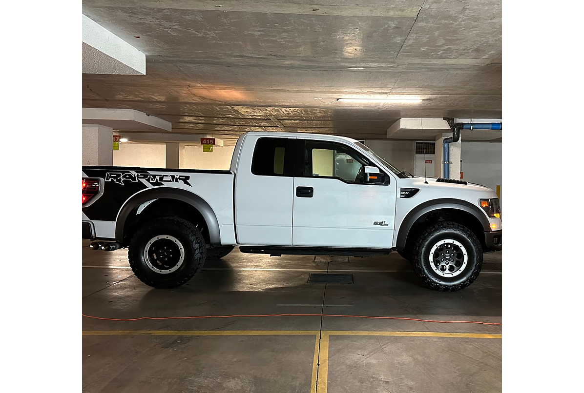 FORD F150 RAPTOR CM 4X4 6.2 SVT 2015