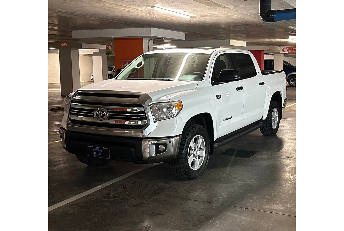 TOYOTA TUNDRA DCAB LTD 4X4 5.7 2017