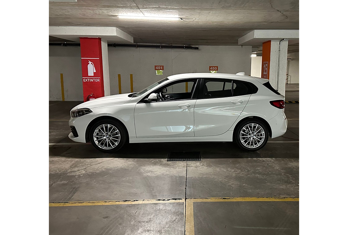 BMW 118I HATCHBACK DYNAMIC 1.5 2024