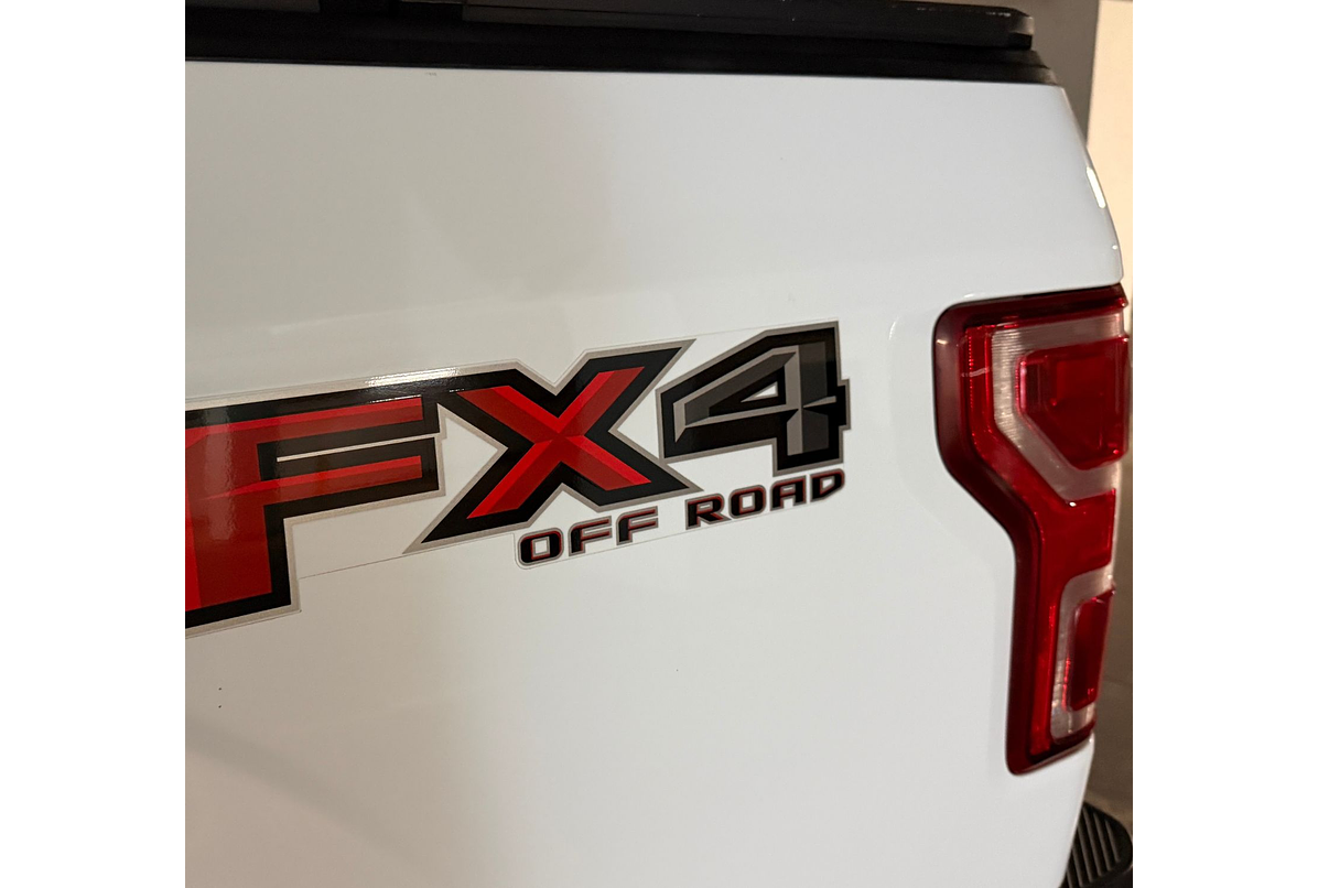 FORD NEW F150 XLT 4X4 5.0 2021