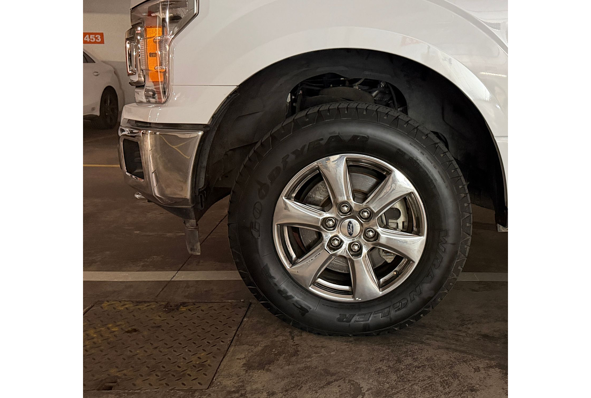 FORD NEW F150 XLT 4X4 5.0 2021