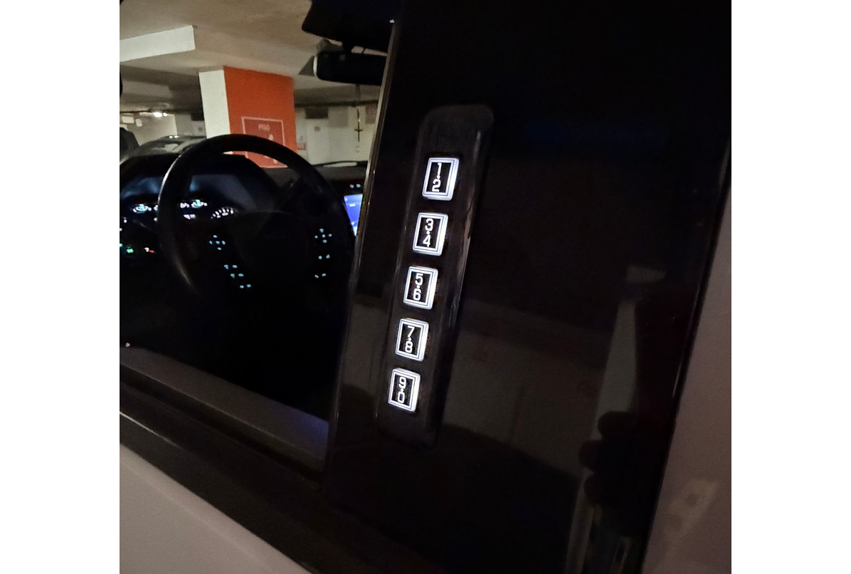 FORD NEW F150 XLT 4X4 5.0 2021