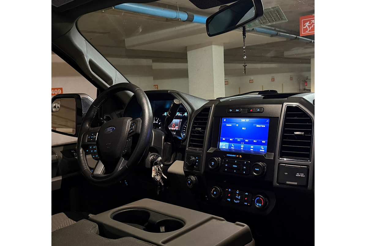 FORD NEW F150 XLT 4X4 5.0 2021