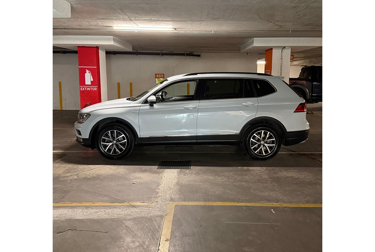 VOLKSWAGEN TIGUAN TSI DSG COMFORTLINE 1.4 2019