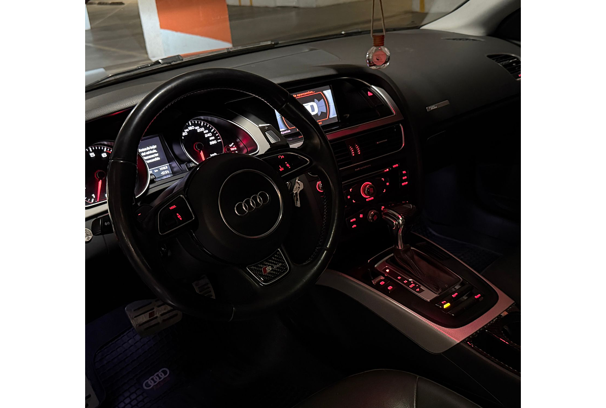 AUDI A5 COUPÉ TFSI S-TRONIC S LINE  1.8 2013