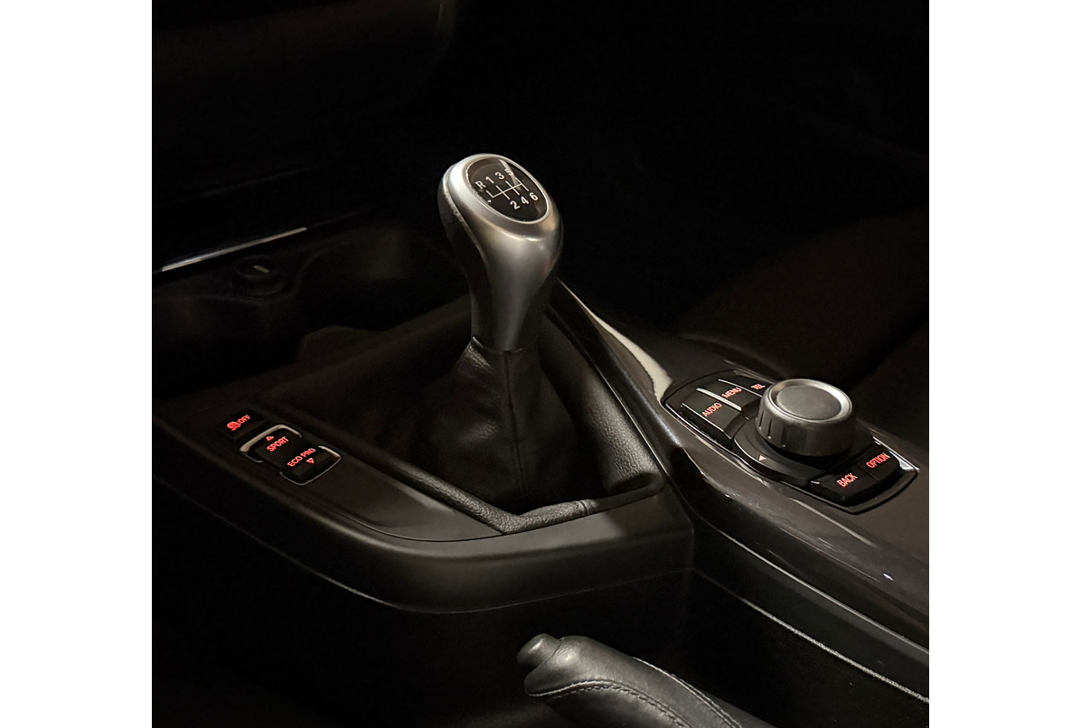 BMW 114I SPORT 1.6 2014