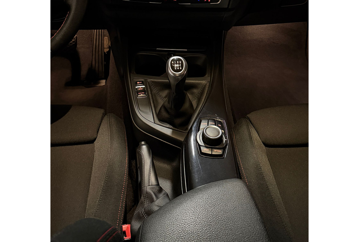 BMW 114I SPORT 1.6 2014