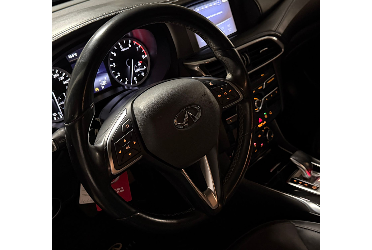 INFINITI QX30 2.0 2019