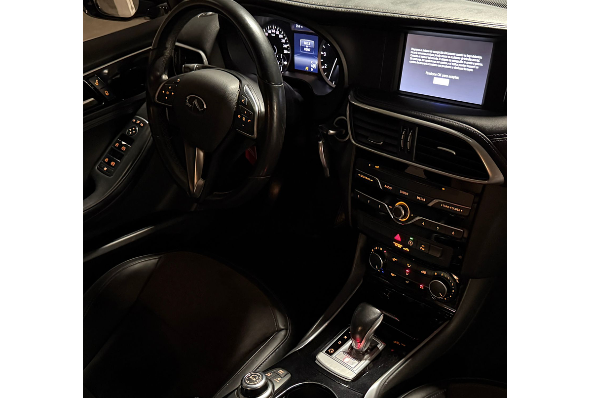 INFINITI QX30 2.0 2019