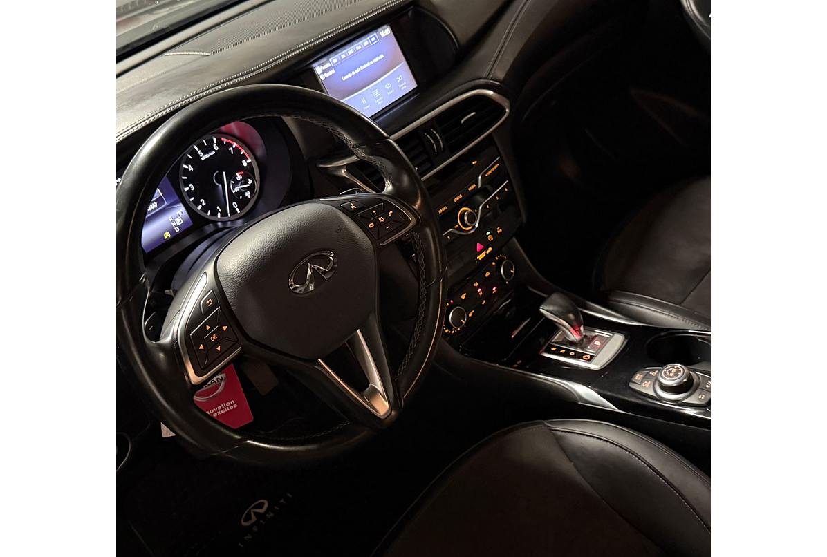 INFINITI QX30 2.0 2019