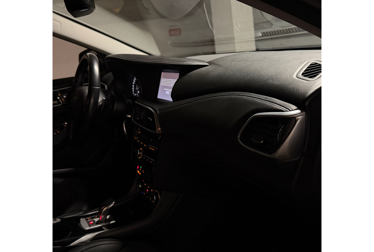 INFINITI QX30 2.0 2019