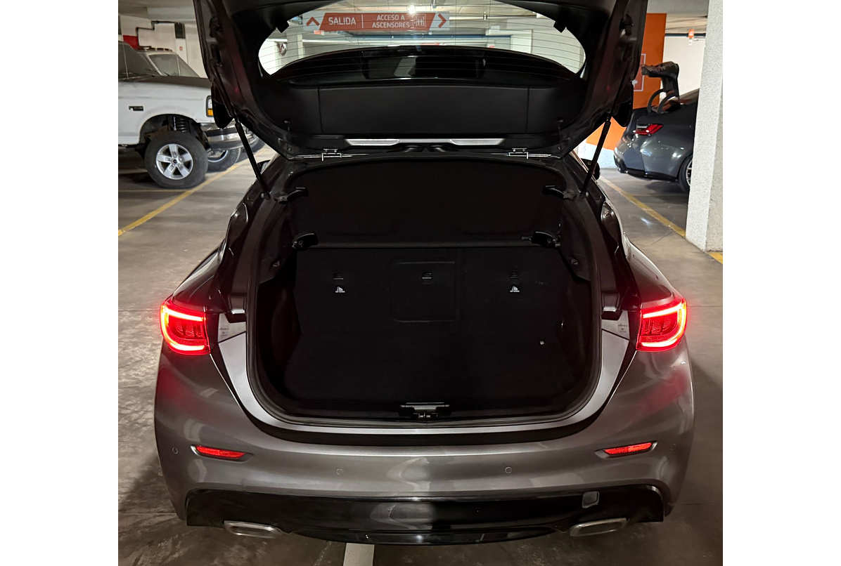 INFINITI QX30 2.0 2019