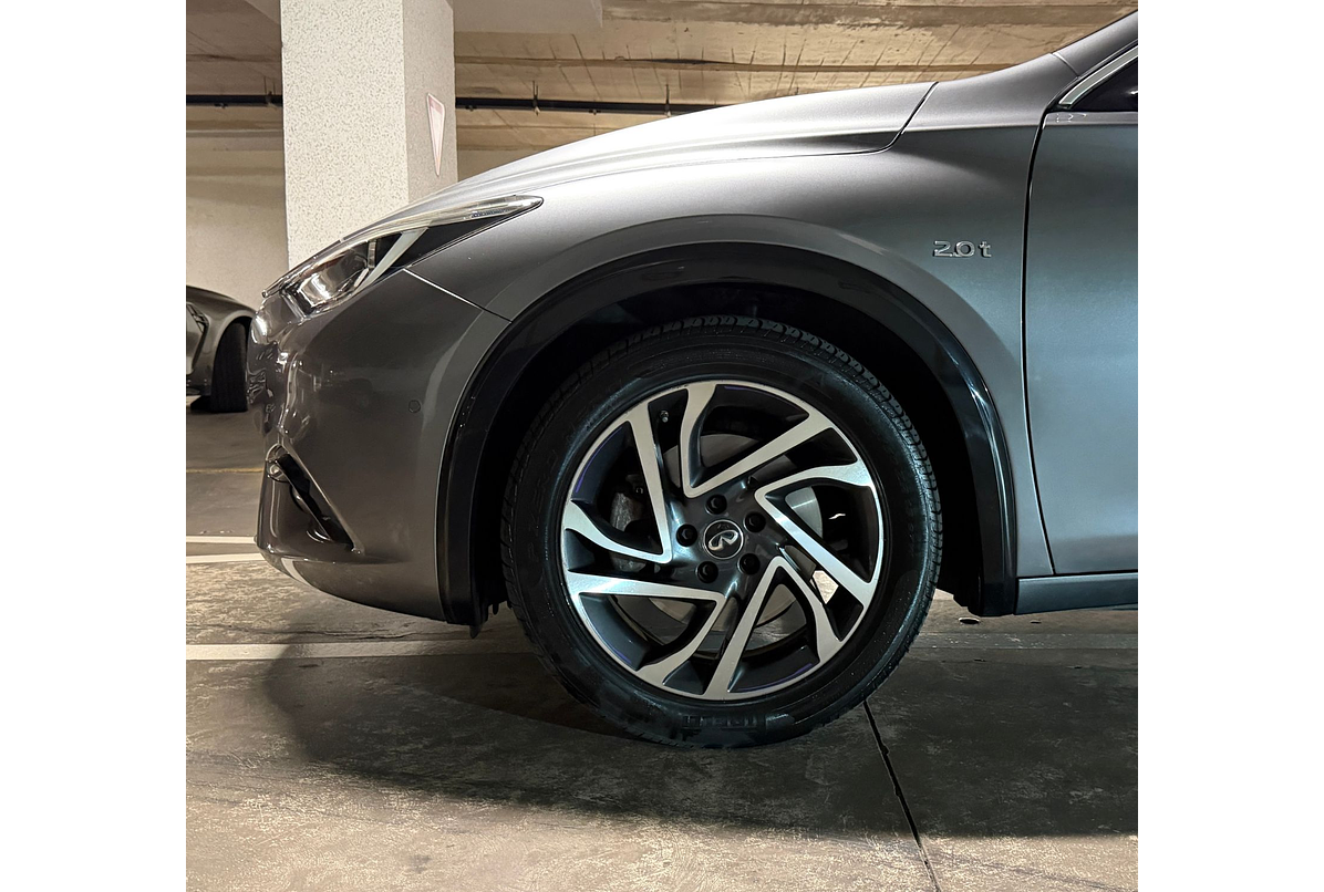 INFINITI QX30 2.0 2019