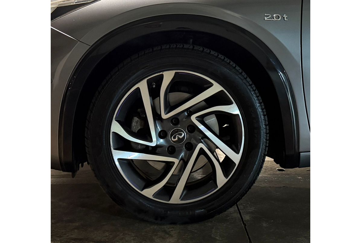 INFINITI QX30 2.0 2019