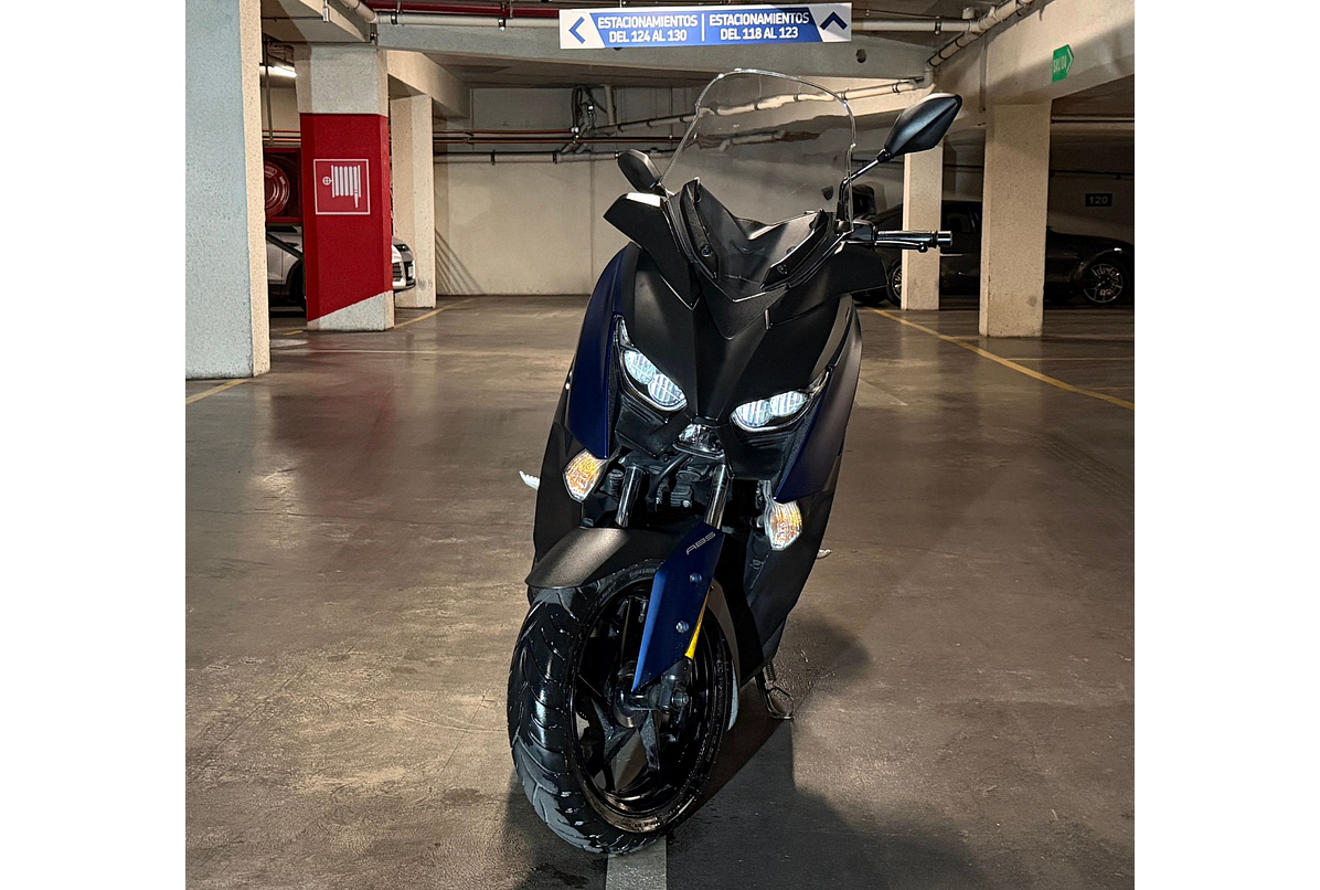YAMAHA X-MAX 300 2021