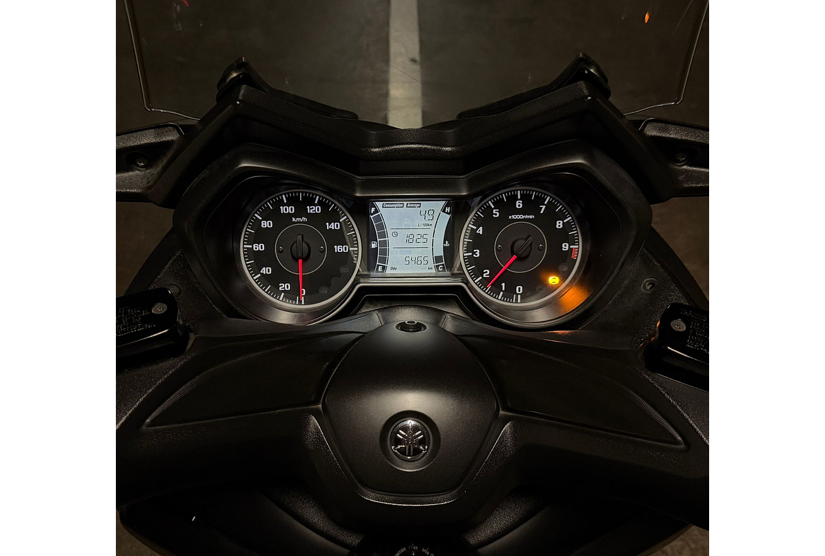 YAMAHA X-MAX 300 2021