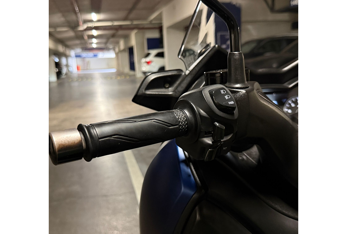 YAMAHA X-MAX 300 2021