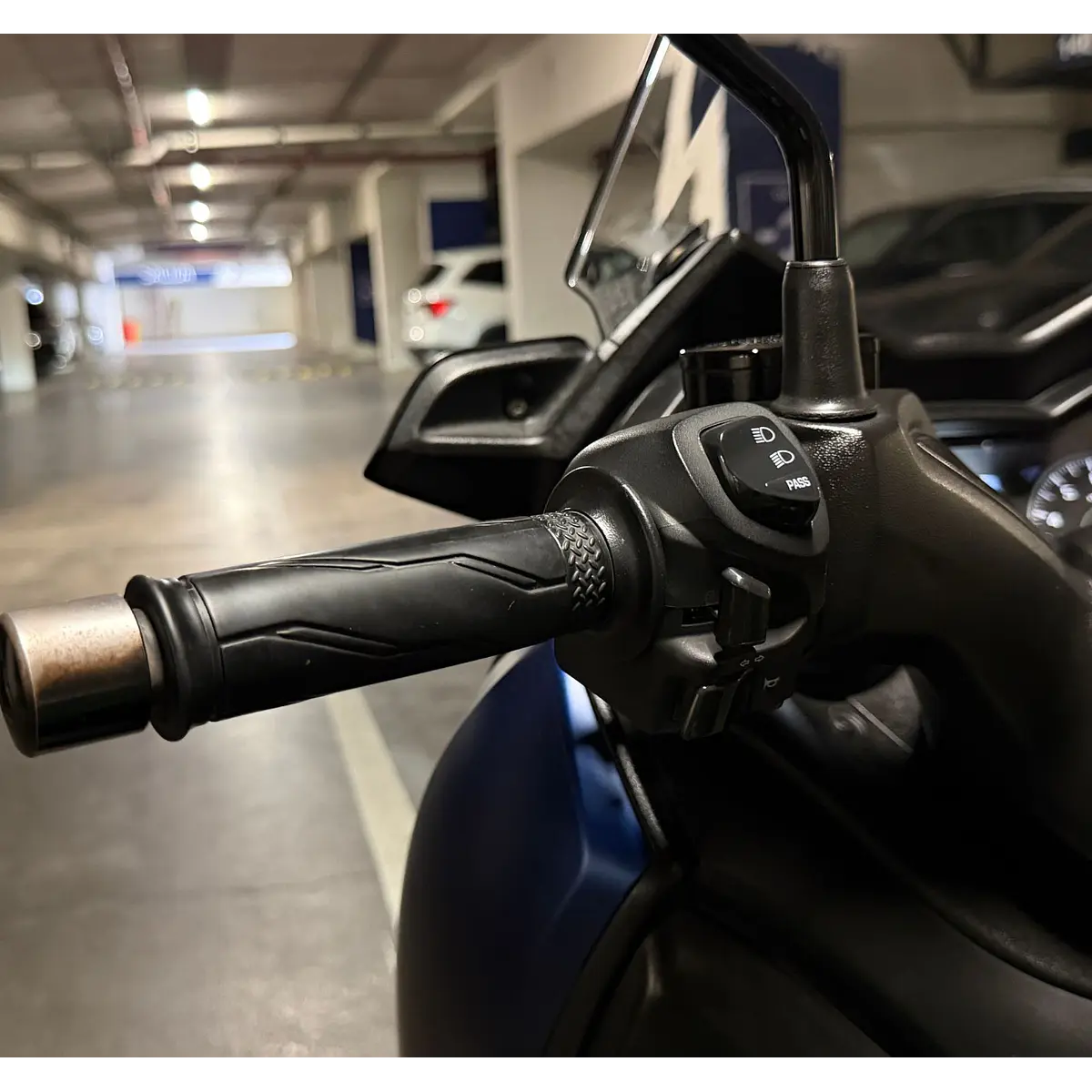 Yamaha X-Max300 — foto 22 de 40