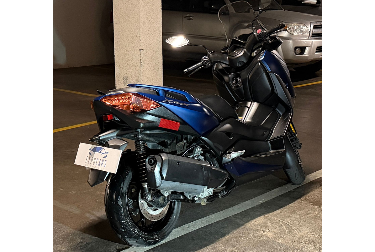 YAMAHA X-MAX 300 2021
