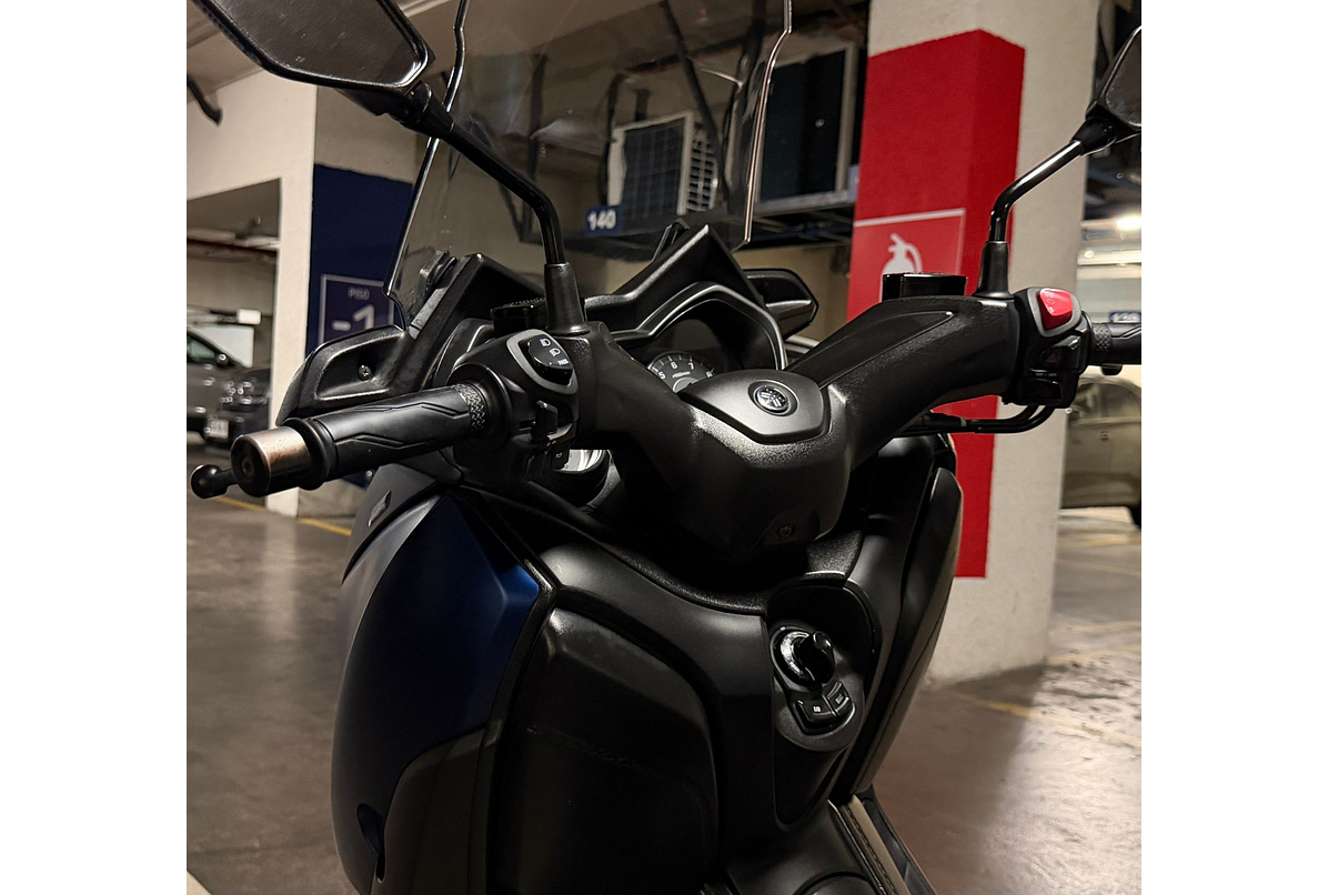 YAMAHA X-MAX 300 2021