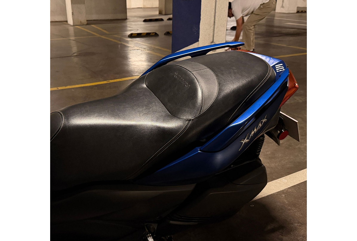 YAMAHA X-MAX 300 2021