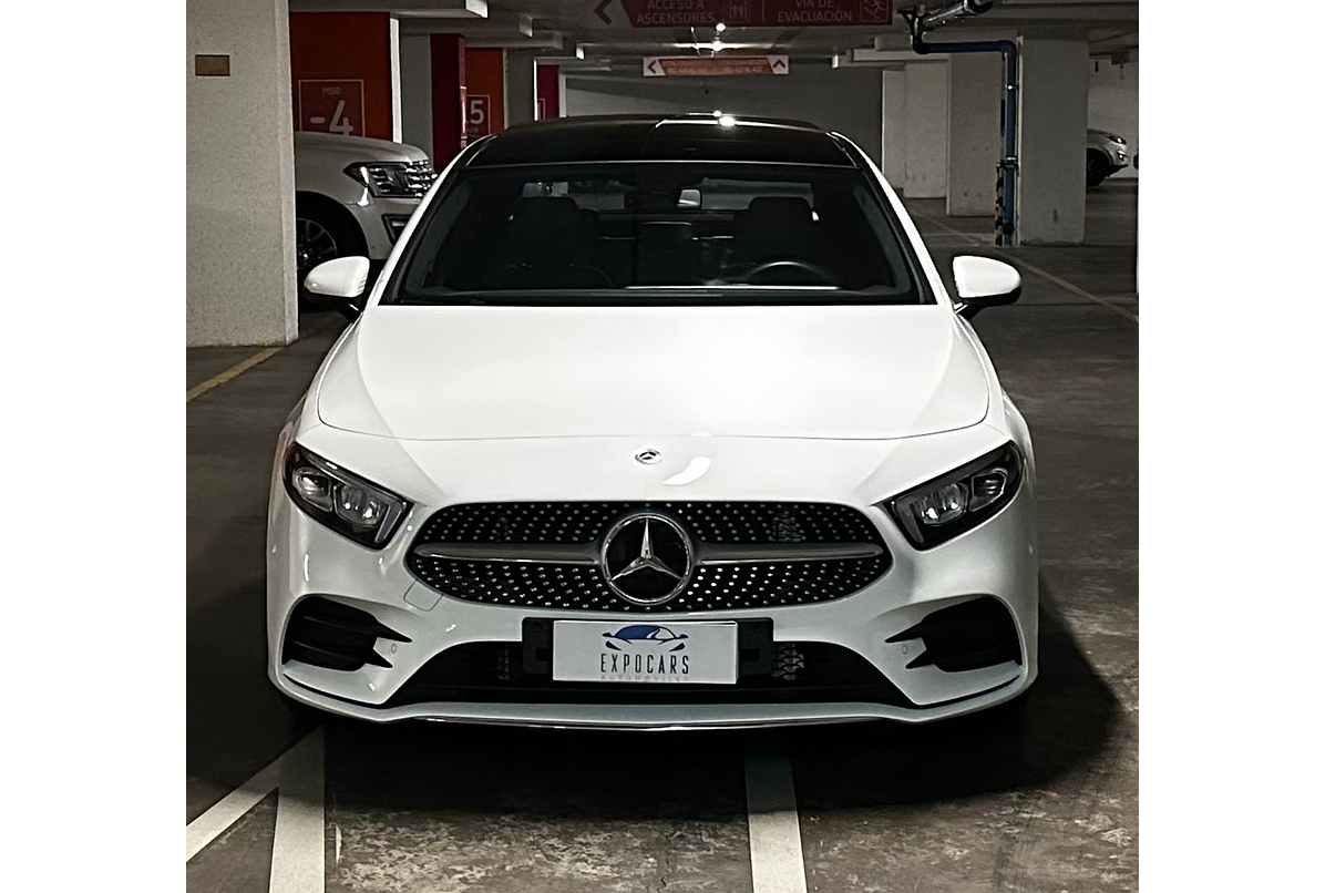 MERCEDES BENZ A250 AMG LINE SEDÁN 2.0 2023