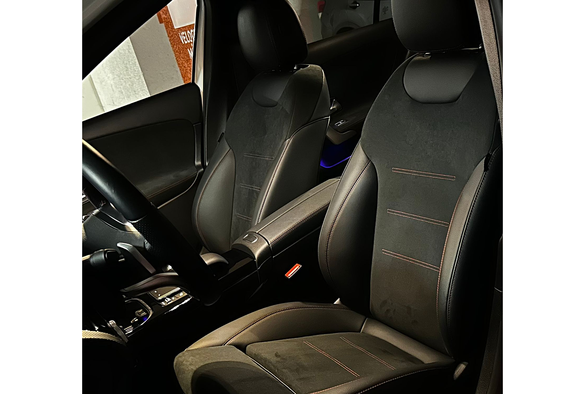 MERCEDES BENZ A250 AMG LINE SEDÁN 2.0 2023