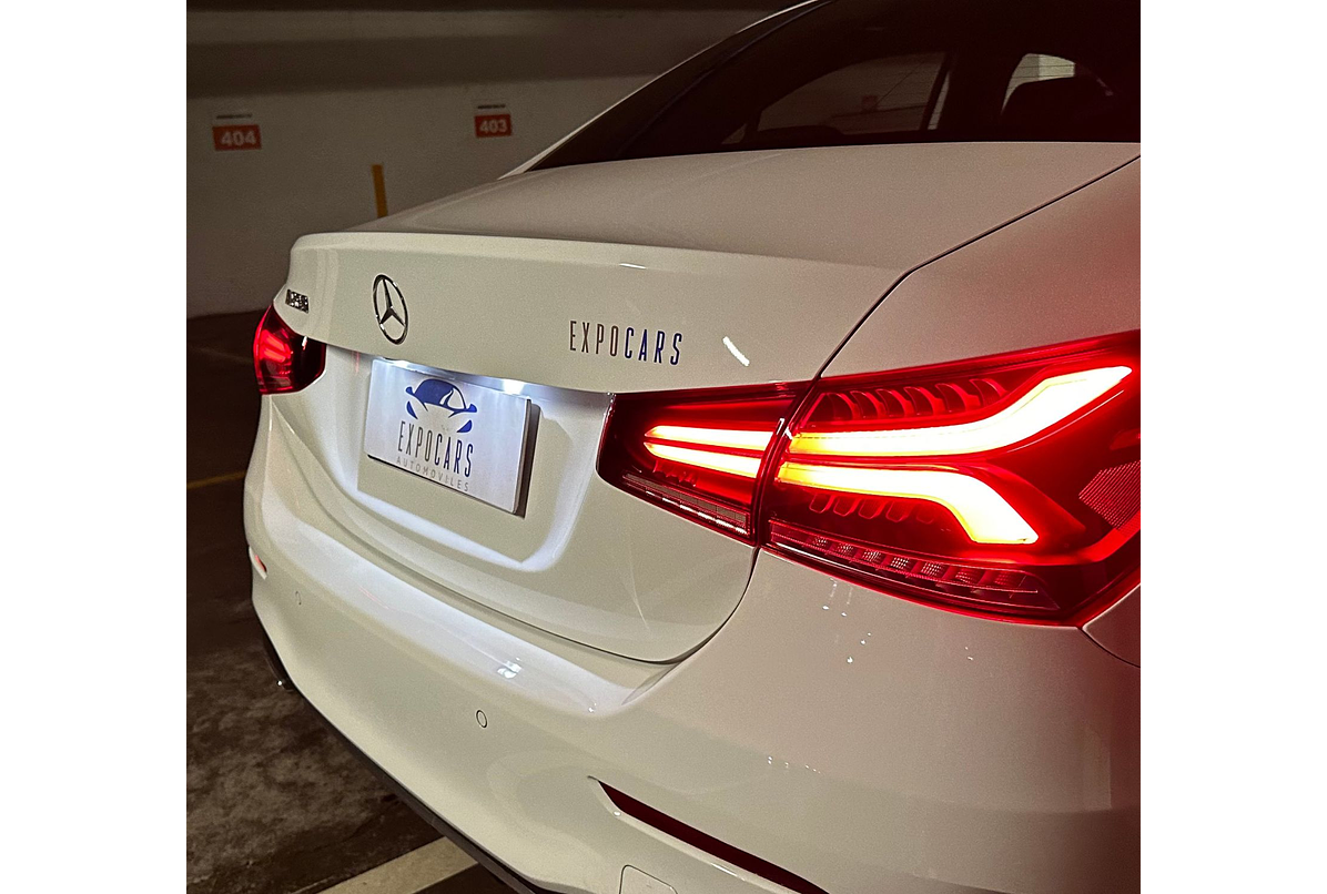 MERCEDES BENZ A250 AMG LINE SEDÁN 2.0 2023